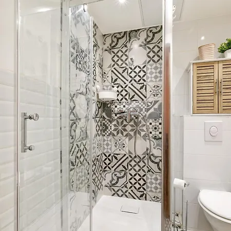 Renting - Collet - Cocoon Design Old Massena Saleya